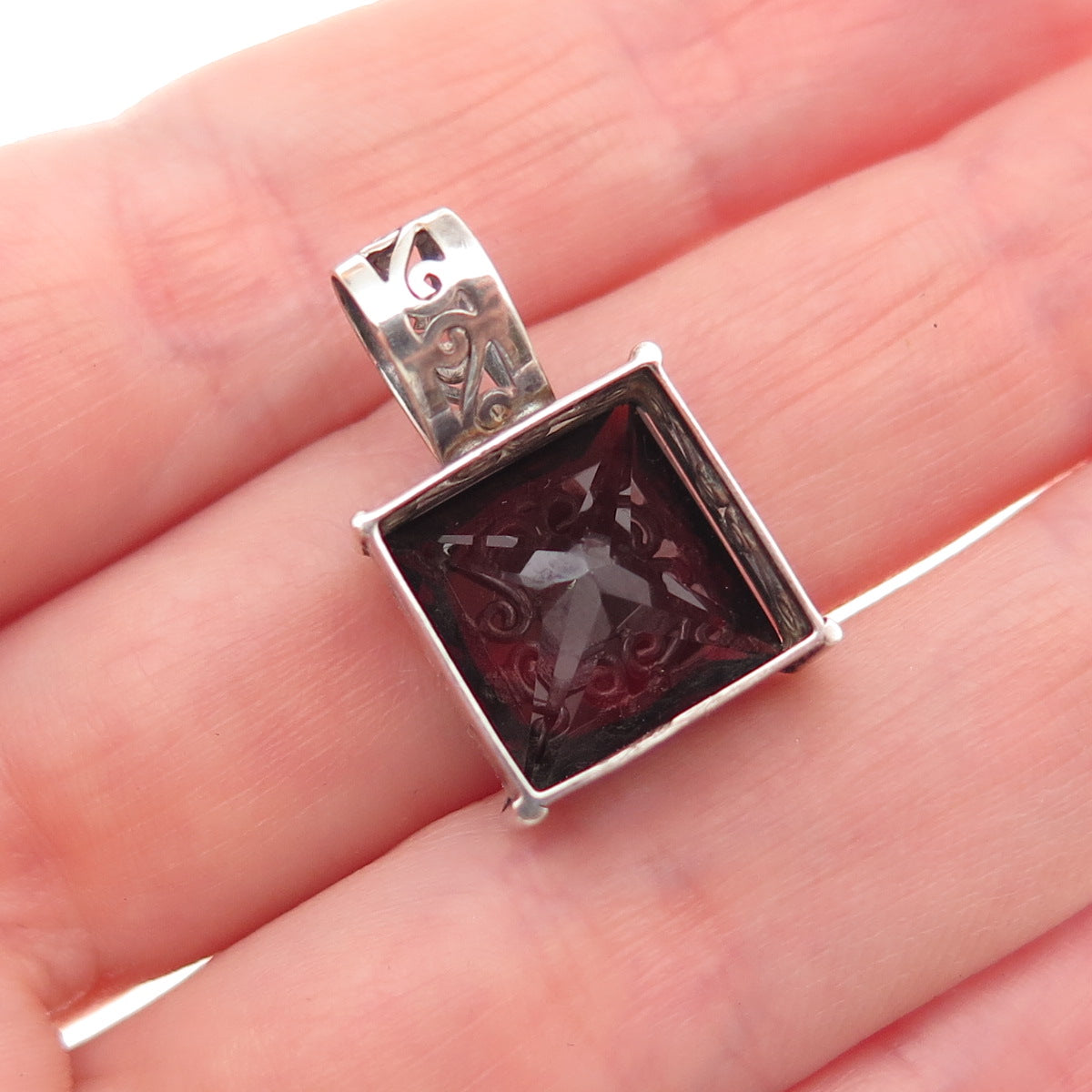 925 Sterling Silver Vintage Real Princess-Cut Red Garnet Mini Charm Pendant