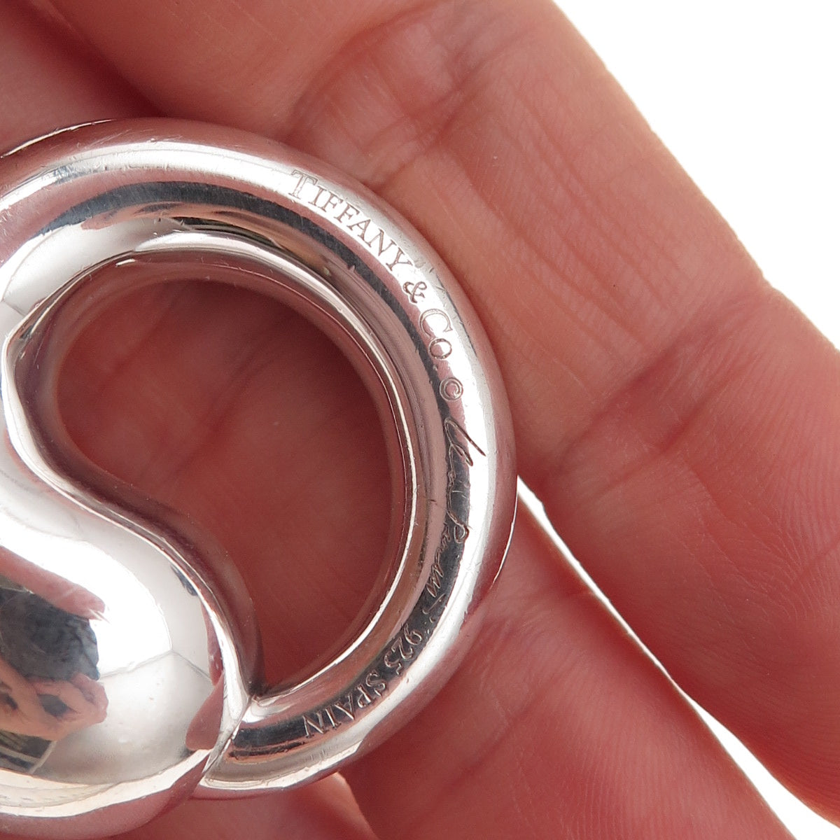 Tiffany & Co. Elsa Peretti Sterling Silver Vintage Large Eternal Circle Pendant