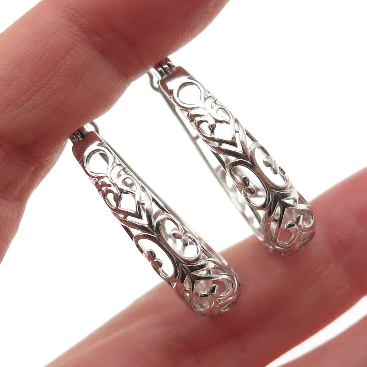 925 Sterling Silver Ornate Heart & Butterfly Oval Hoop Earrings