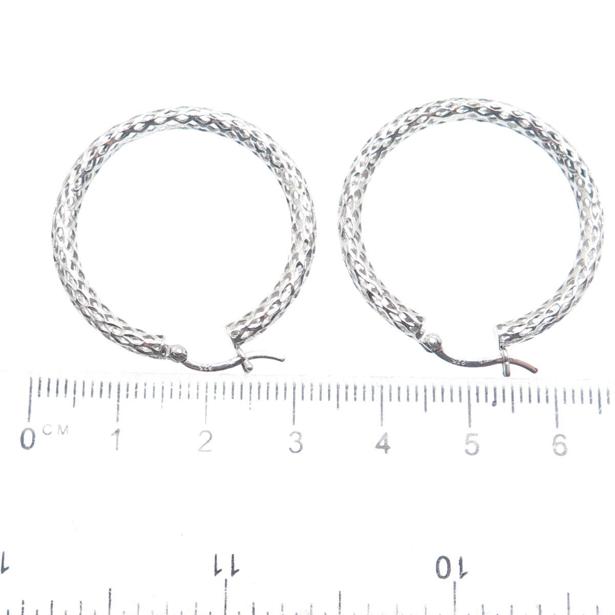 925 Sterling Silver Open Diamond-Cut Hoop Earrings