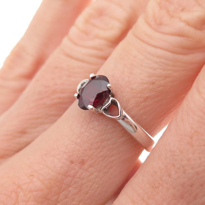 925 Sterling Silver Vintage Real Oval-Cut Red Garnet Heart Ring Size 6.25