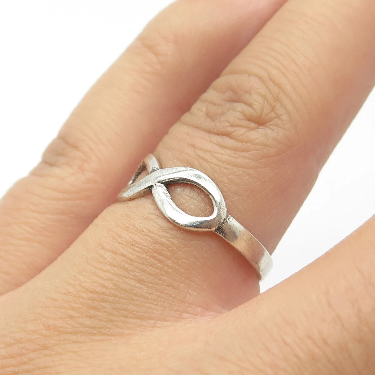 925 Sterling Silver Vintage Infinity Ring Size 7.75