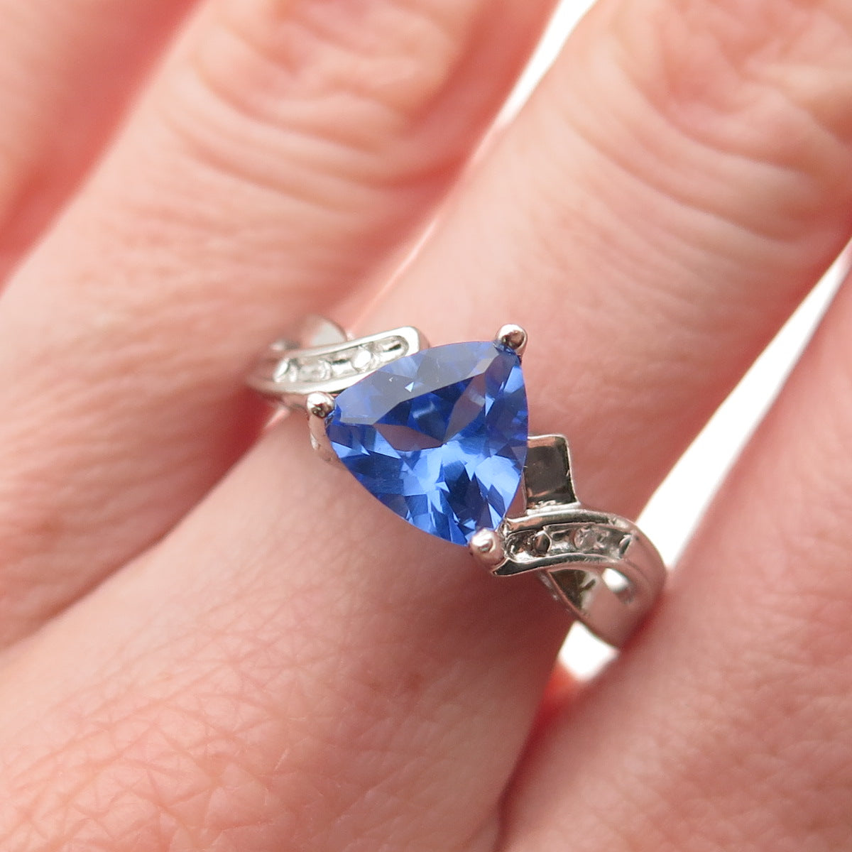 925 Sterling Real Round-Cut Diamond & Triangle-Cut Tanzanite Love Ring Size 6.75