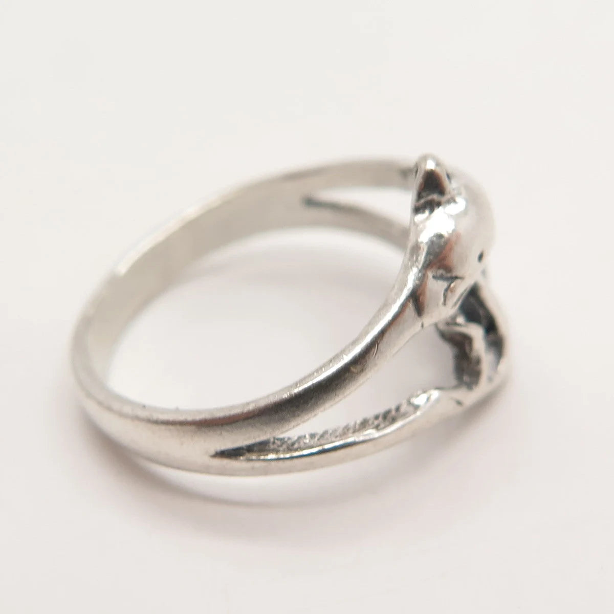 925 Sterling Silver Vintage Friendly Dolphin Ring Size 5