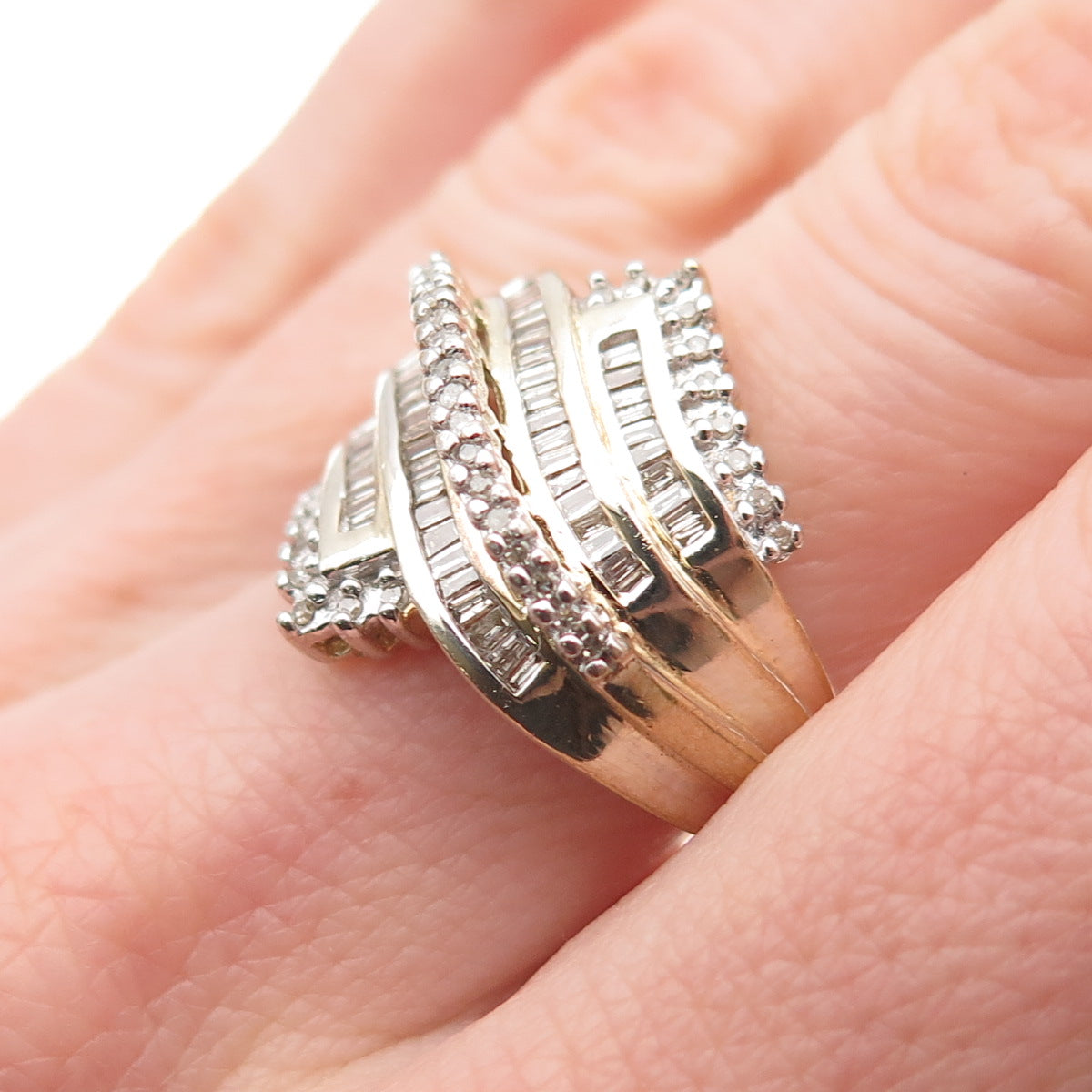 Sun 925 Sterling Silver Gold Plated Real Round & Emerald-Cut Diamond Ring Size 7