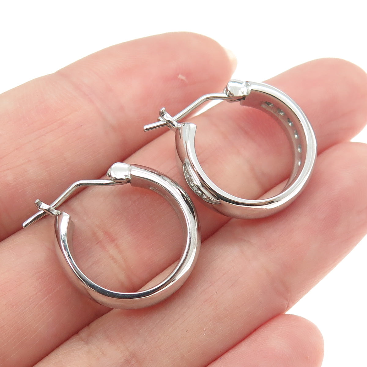 925 Sterling Silver Round-Cut C Z Hoop Earrings