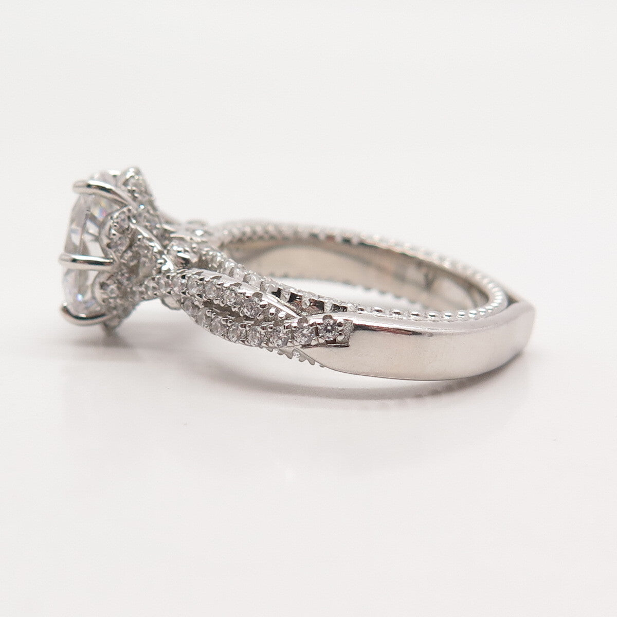 925 Sterling Silver Oval-Cut C Z Ring Size 7.25