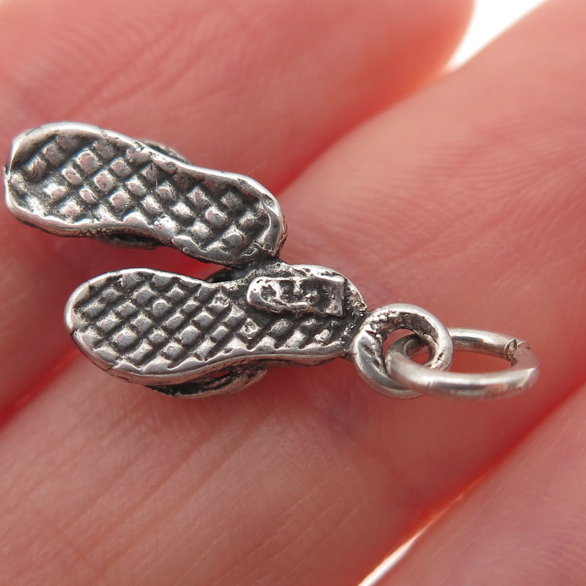 925 Sterling Silver Vintage Flip Flops Oxidized 3D Mini Charm Pendant