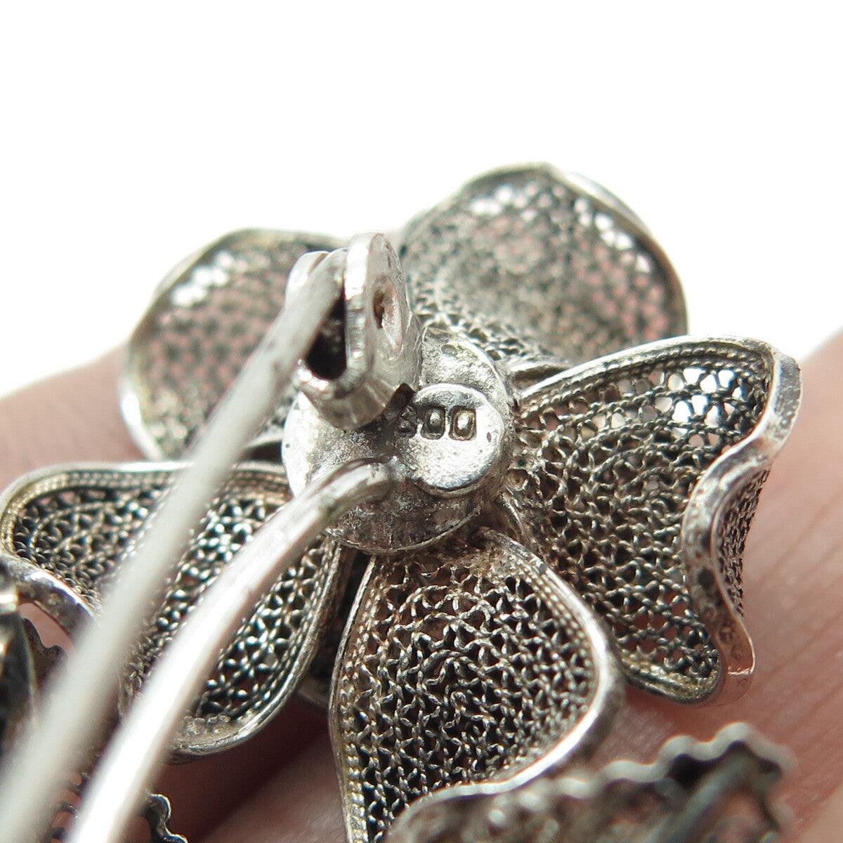 800 Silver Vintage Filigree Floral Pin Brooch