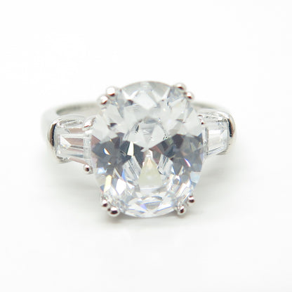 925 Sterling Silver Oval-Cut Shaped C Z Engagement Ring Size 5