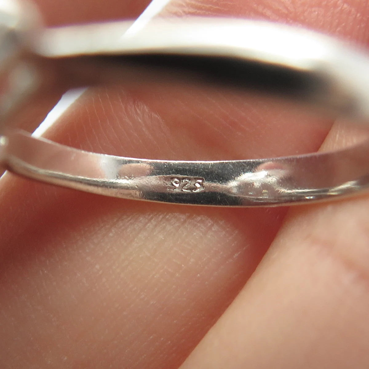 925 Sterling Silver C Z Wide Ring Size 7.5