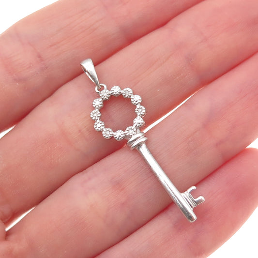 925 Sterling Silver Real Round-Cut Diamond Circle of Life Key Charm Pendant