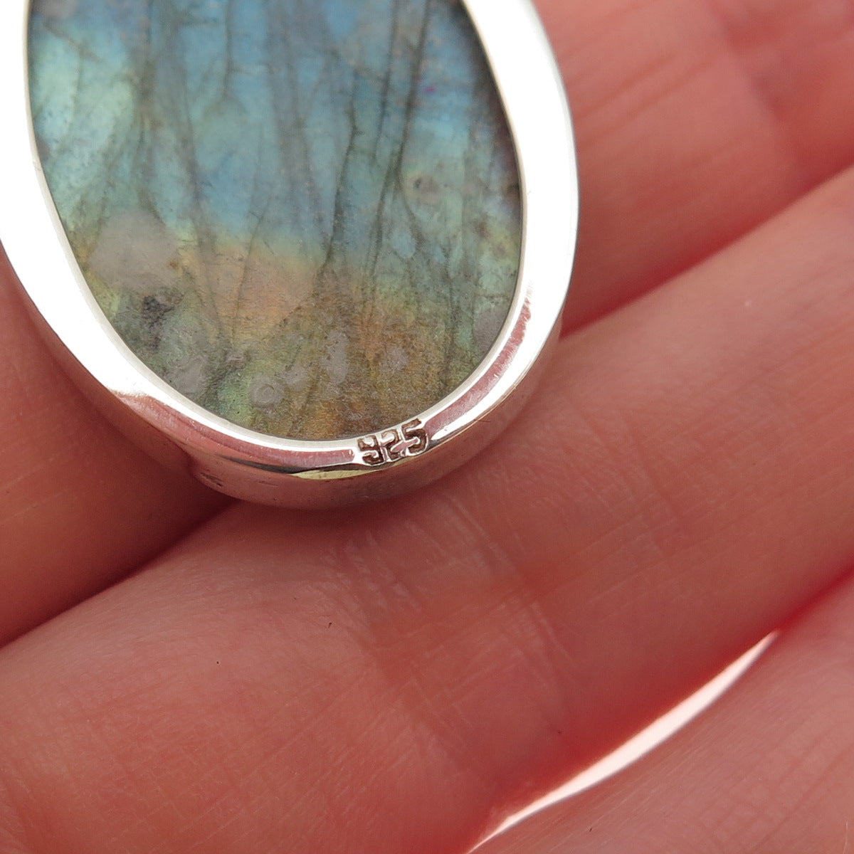 SAJEN 925 Sterling Silver Vintage Real Oval-Cut Labradorite Pendant