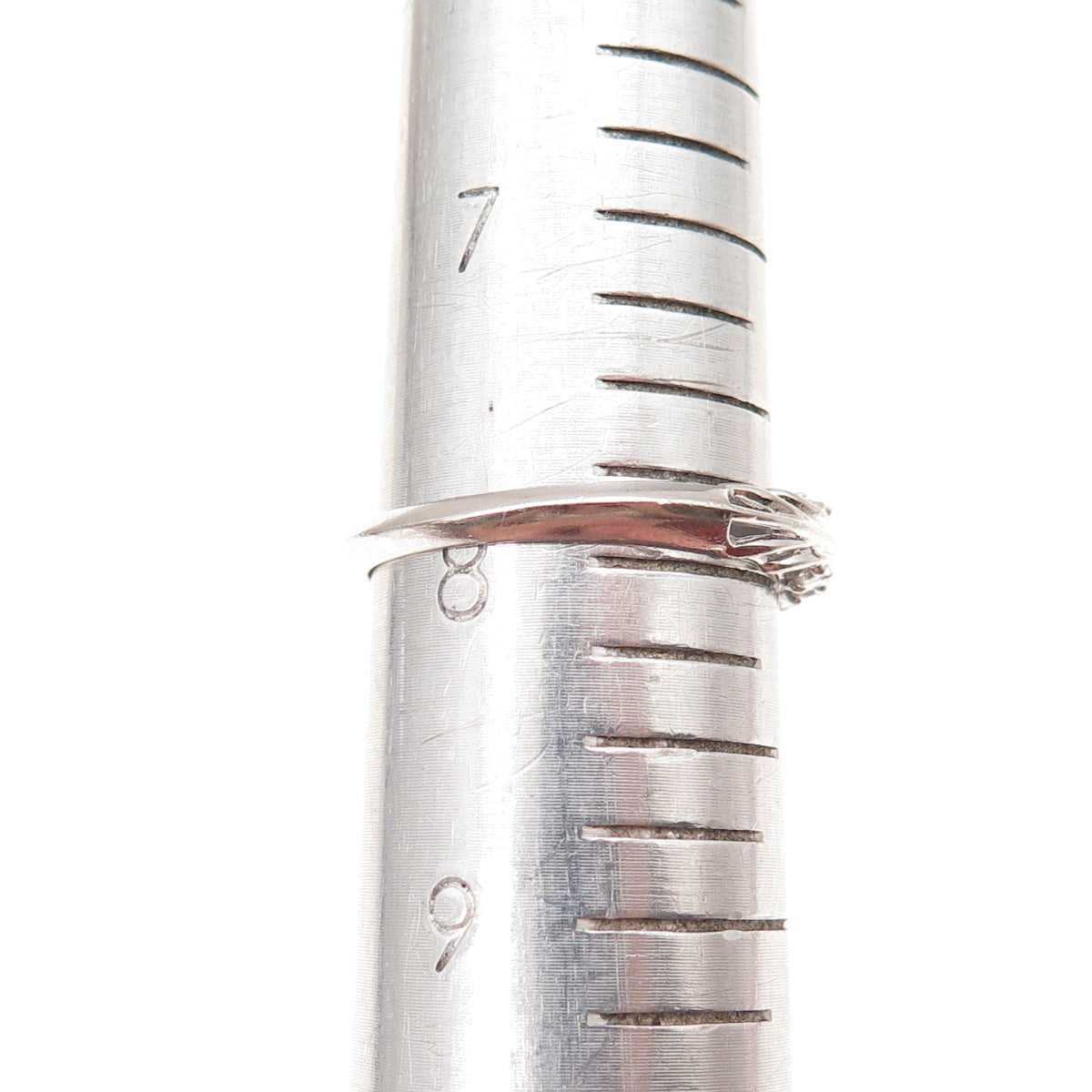 Jeulia 925 Sterling Silver Round-Cut C Z Ring Size 8