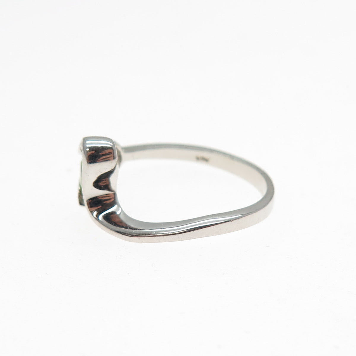 925 Sterling Silver Real Round-Cut Peridot Modernist Heart Ring Size 6.25