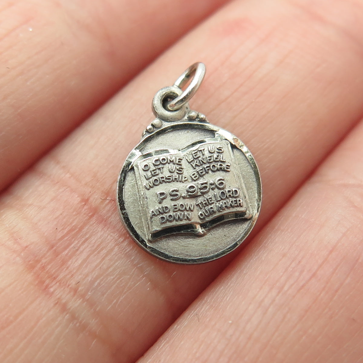 HAYWARD Sterling Silver Antique Psalm 95:6 "I Am A Baptist" Minimalist Pendant