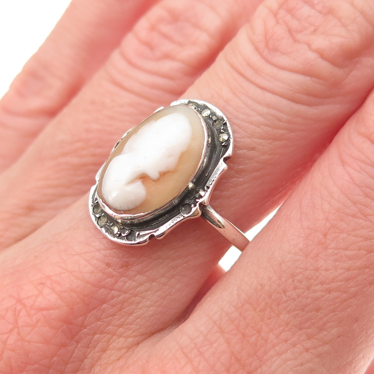 925 Sterling Antique MOP Marcasite Lady Cameo Ring Size 7.25 (missing 6 stones)