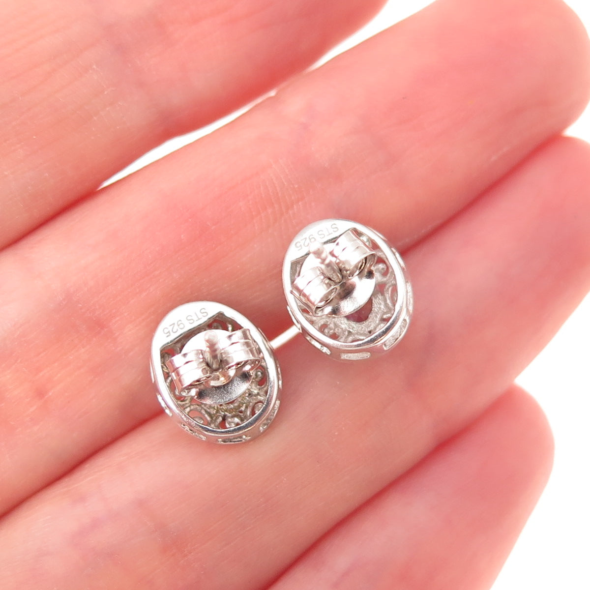 Chuck Clemency 925 Sterling Silver Real Oval-Cut Iolite Floral Stud Earrings