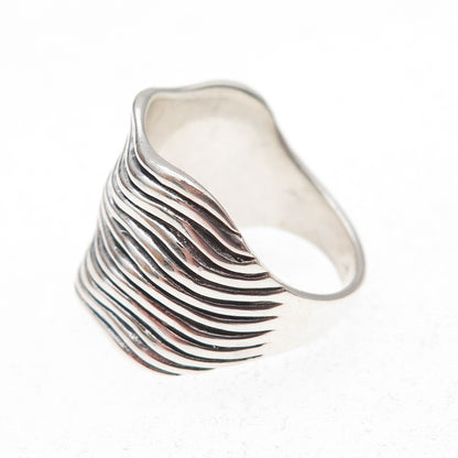 925 Sterling Silver Vintage Modernist Wavy Oxidized Ring Size 8.75