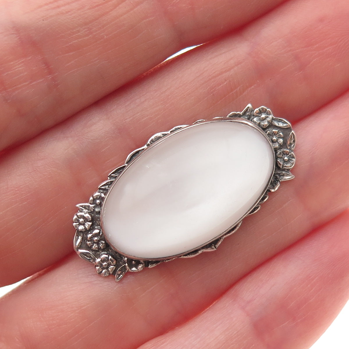 925 Sterling Silver Antique Art Deco Camphor Frosted Glass Floral Pin Brooch