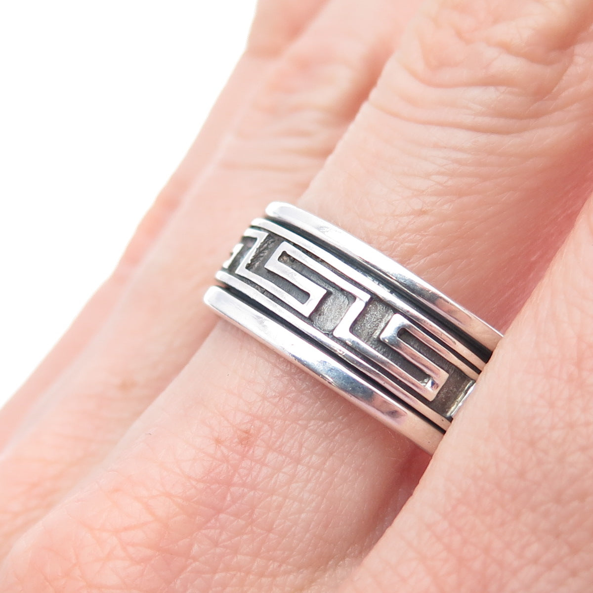925 Sterling Silver Vintage Greek Maze Oxidized Rotating Band Ring Size 11.75