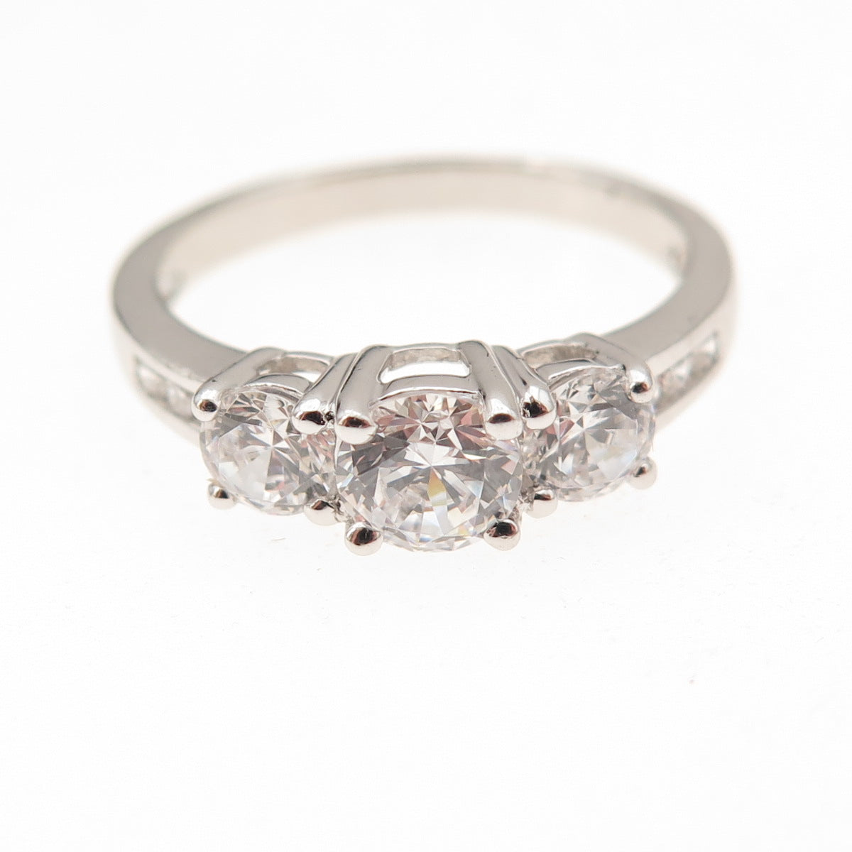 925 Sterling Silver Round-Cut C Z Engagement Ring Size 7