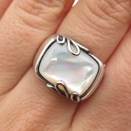 925 Sterling Silver Vintage Real MOP Floral Oxidized Ring Size 7.25