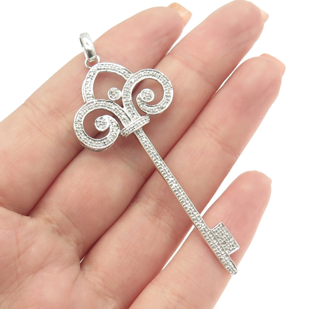 JANE SEYMOUR 925 Sterling Silver Real White Diamond Fleur de Lis Key Pendant