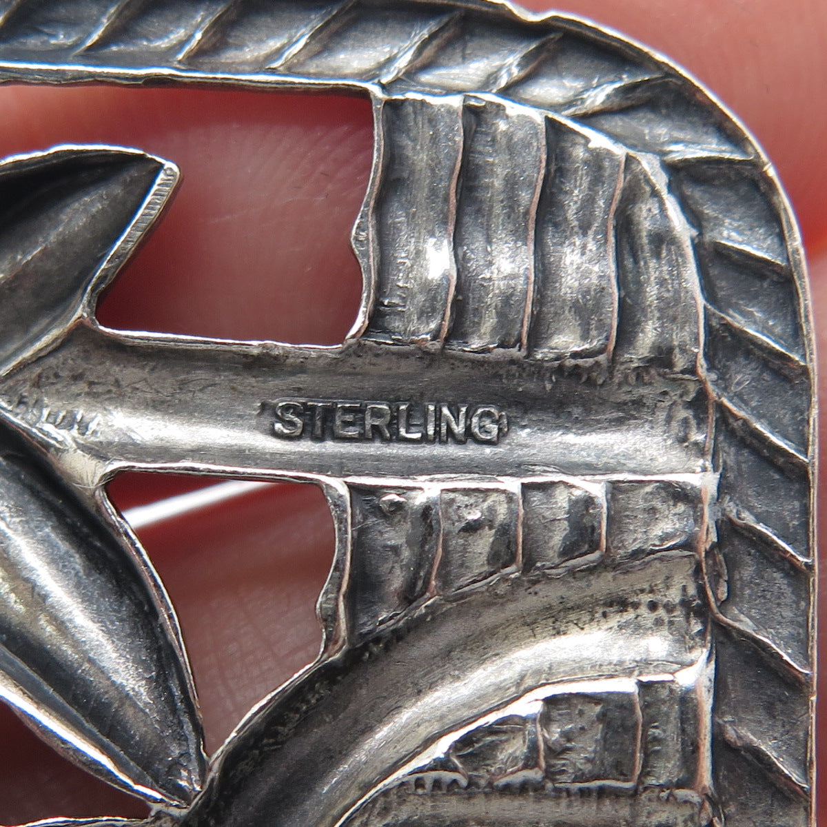 925 Sterling Silver Vintage Paradise Beach Palm Tree Oxidized Pin Brooch
