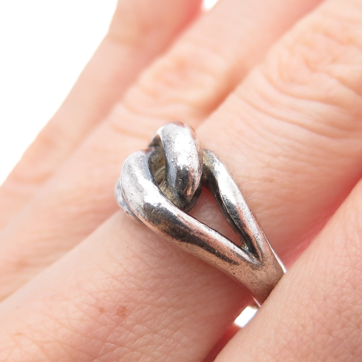 925 Sterling Silver Vintage Modernist Interlocked Oxidized Ring Size 7