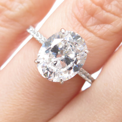 925 Sterling Silver Oval & Round-Cut Shaped C Z Engagement Ring Size 5.75