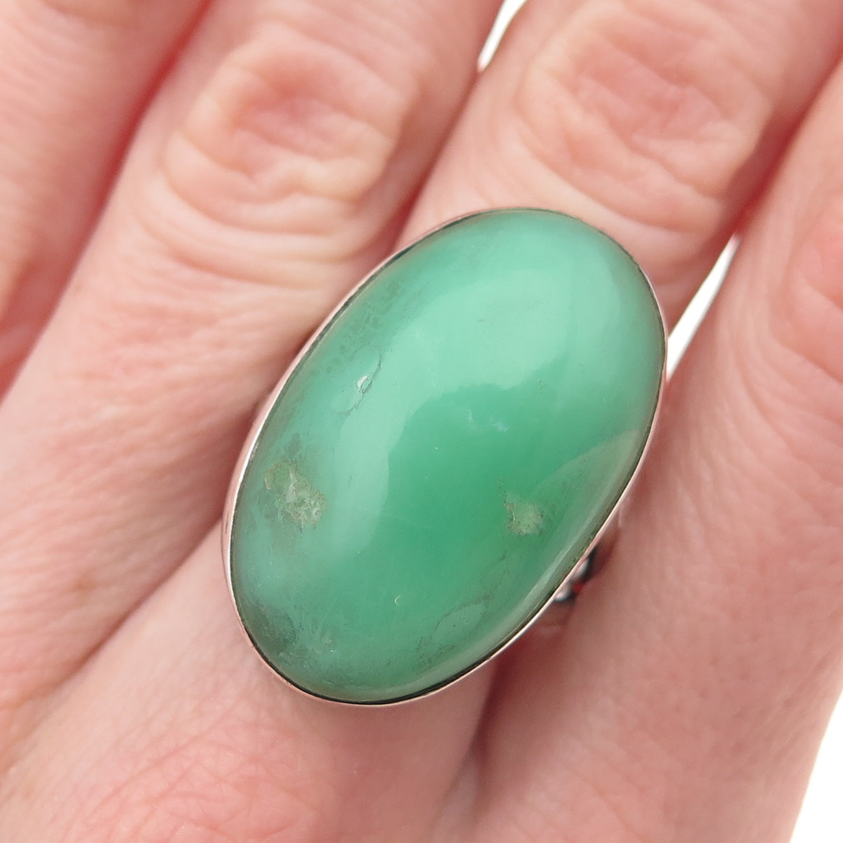 925 Sterling Silver Vintage Real Cabochon Chrysoprase Oxidized Ring Size 8.25