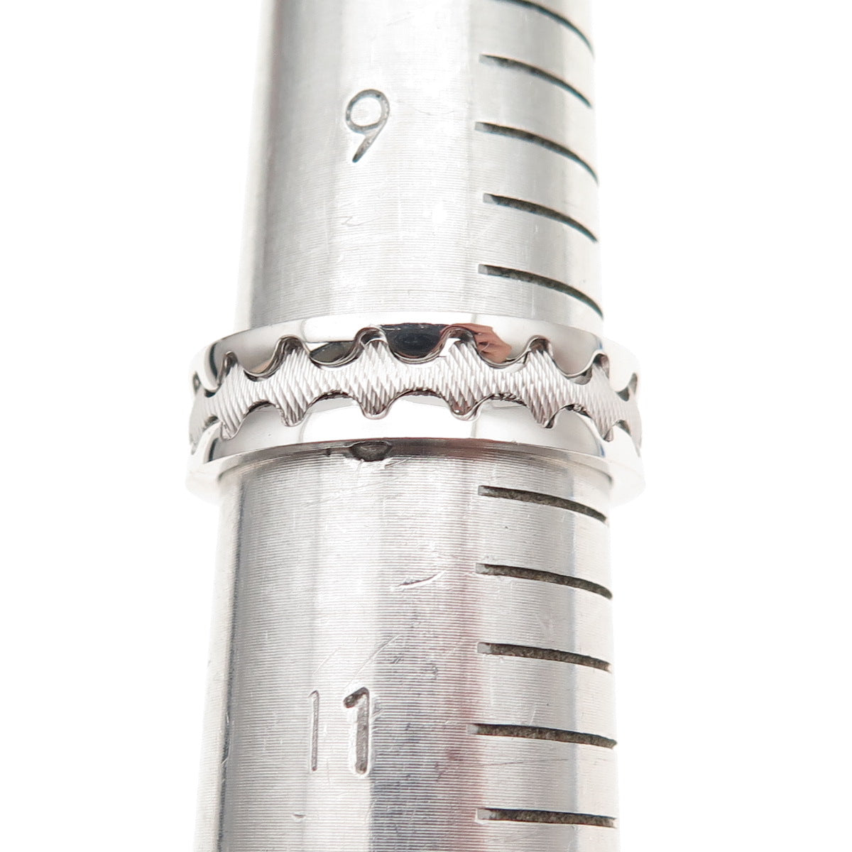 Neos 925 Sterling Silver Zig Zag Band Ring Size 10.25