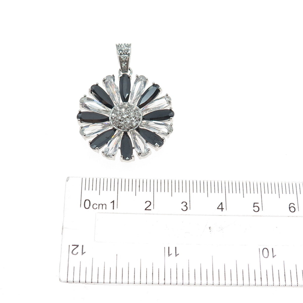 925 Sterling Silver Black & White C Z Daisy Flower Charm Pendant