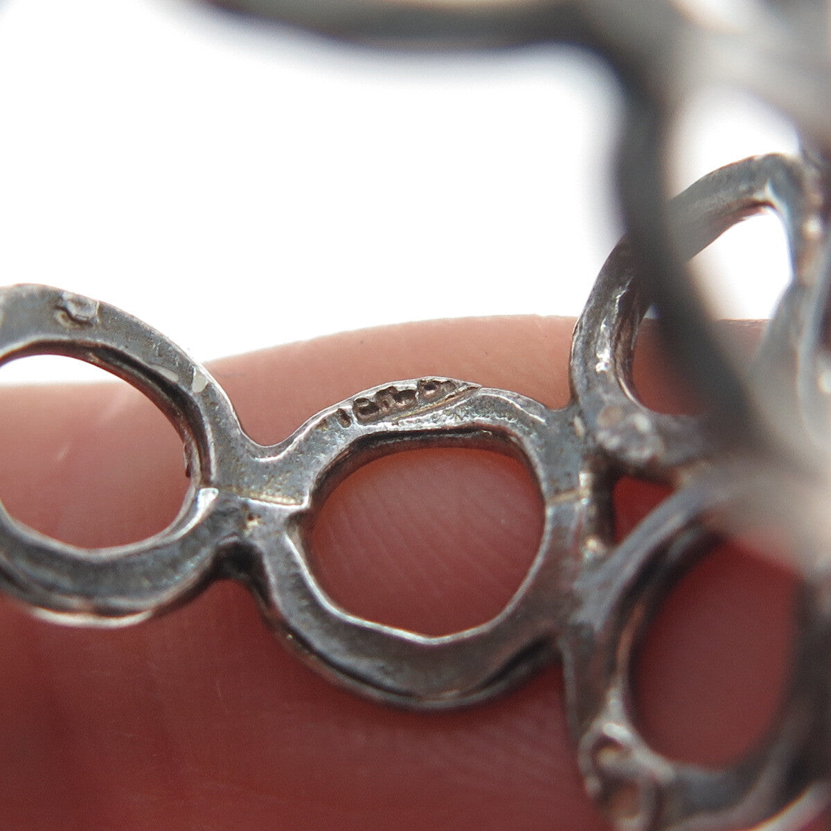 925 Sterling Silver Vintage Hammered Circles Oxidized Ring Size 7.75