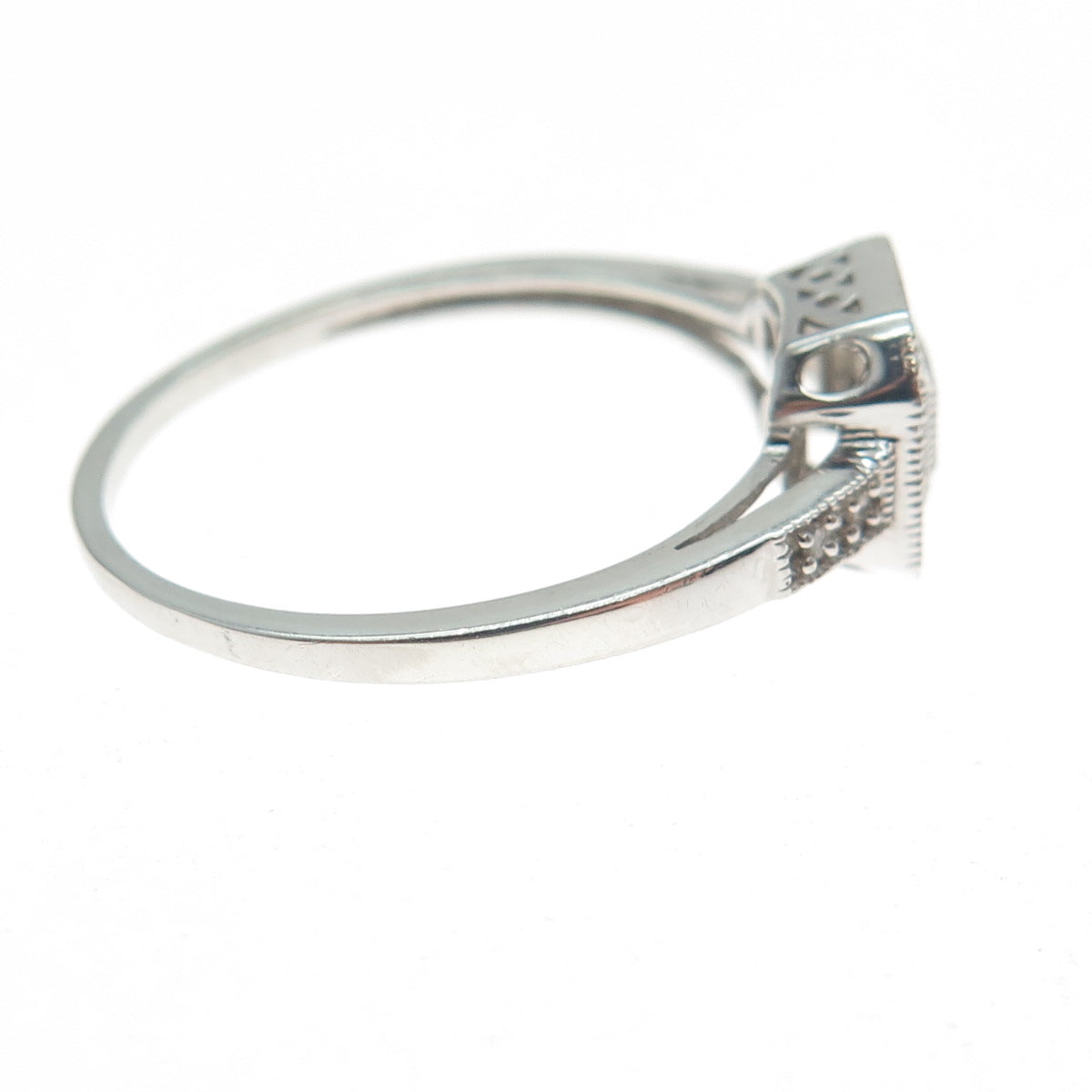 GDC Fine Jewelry 925 Sterling Silver Real Diamond Promise Ring Size 9.25