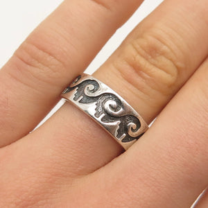 925 Sterling Silver Vintage Water Pattern Band Ring Size 8