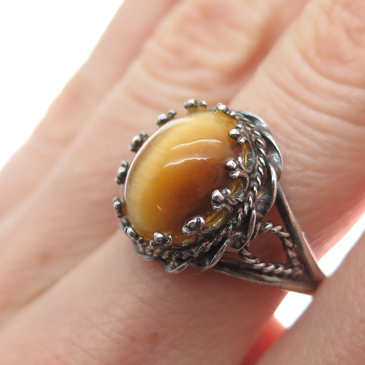 925 Sterling Silver Vintage Real Tiger Eye Crown Roped Oxidized Ring Size 6.75