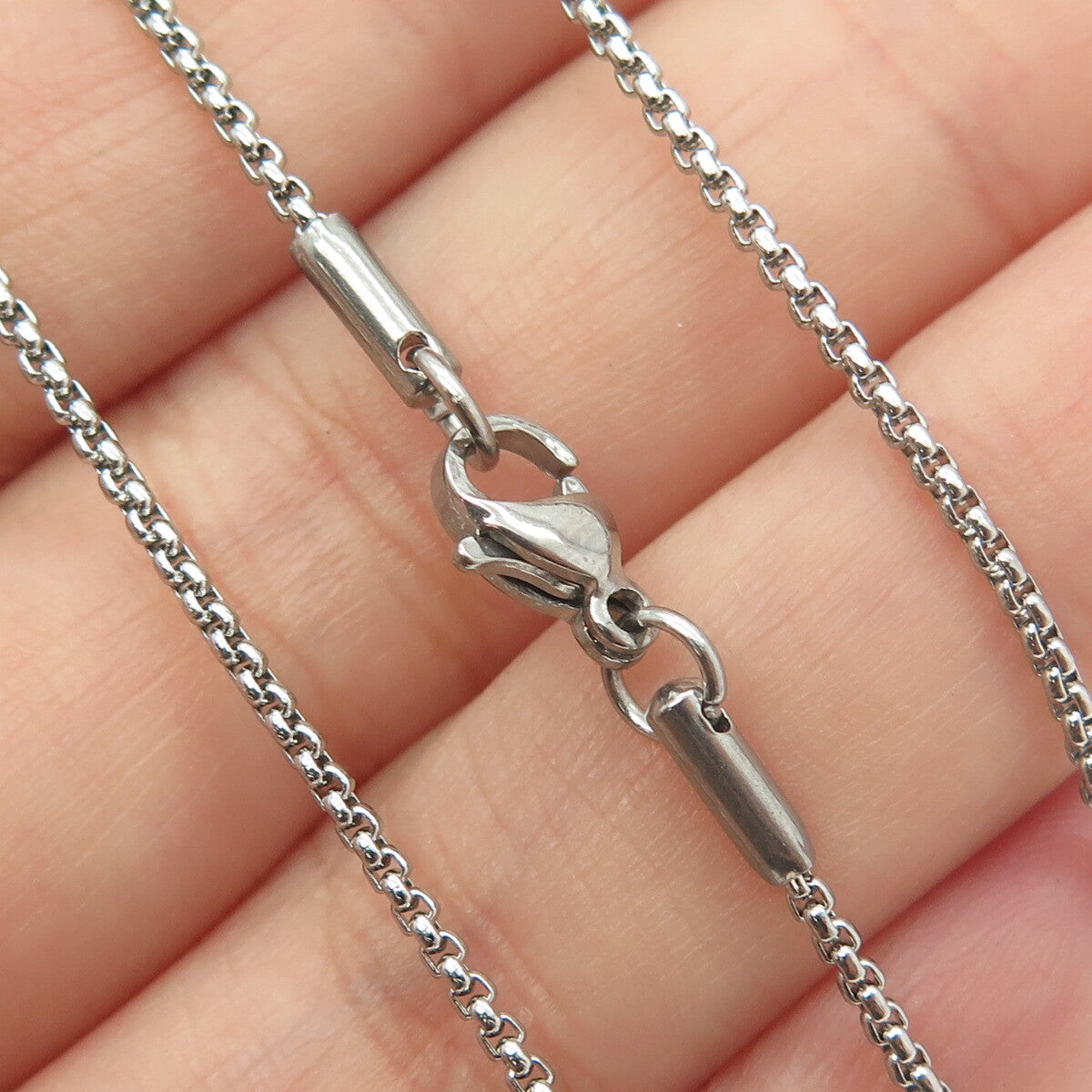 925 Sterling Silver Blue Glass & White C Z Round Box Chain Necklace 16"