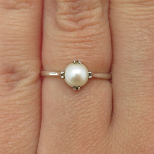 925 Sterling Silver Vintage Real Pearl Minimalist Ring Size 6.25