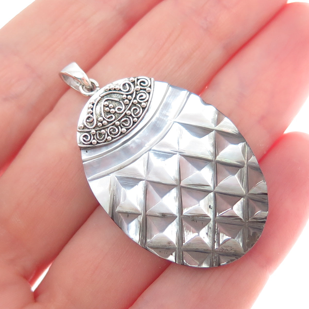 925 Sterling Silver Vintage Real MOP / Abalone Shell Oxidized Charm Pendant