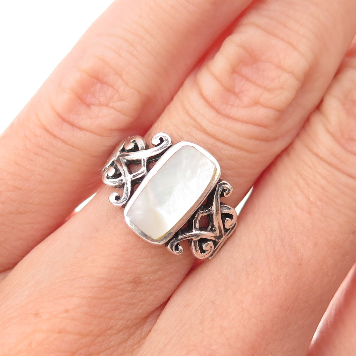 925 Sterling Silver Vintage Mexico Real MOP Heart Oxidized Ring Size 5