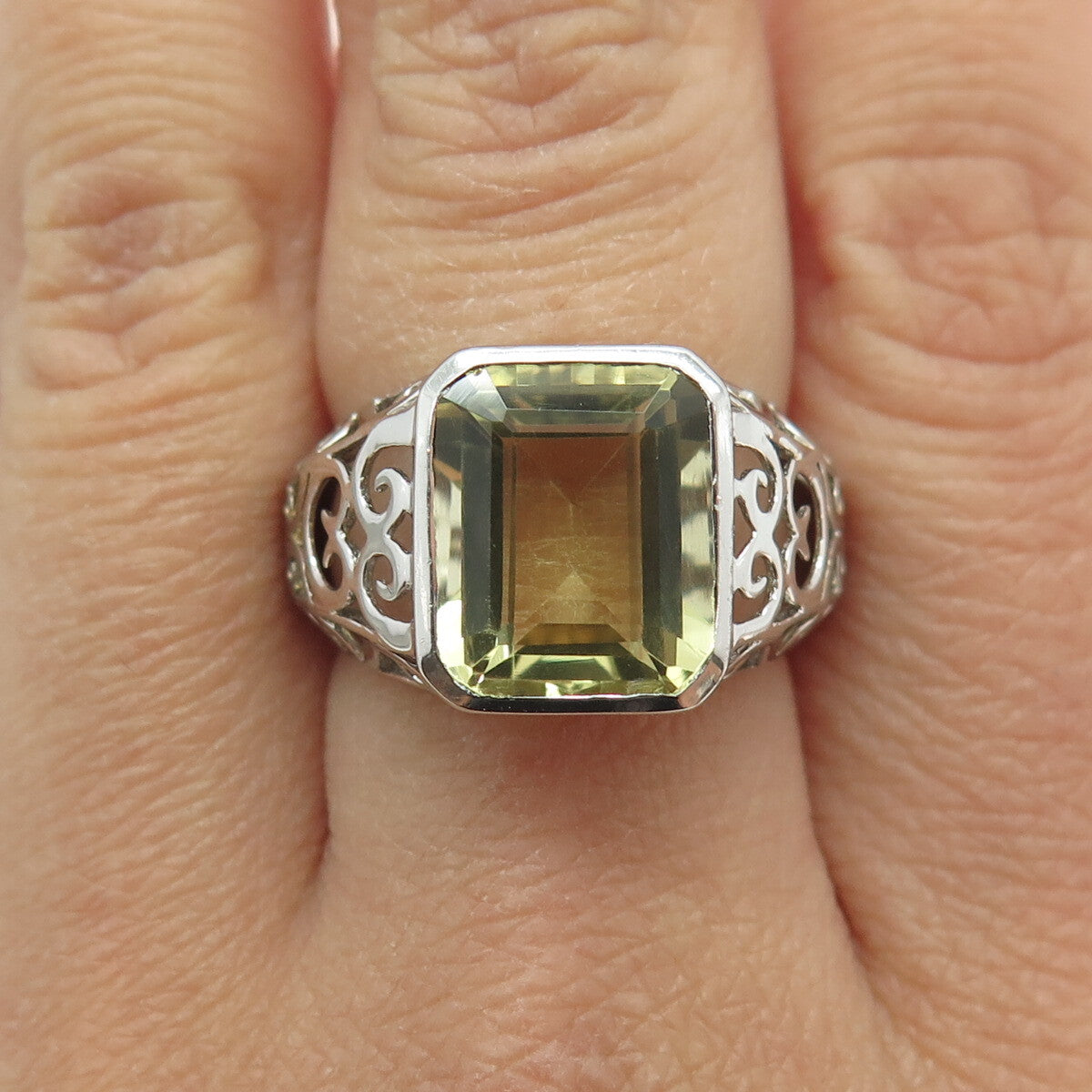 925 Sterling Silver Real Emerald-Cut Lime Citrine Swirl Ring Size 8.25