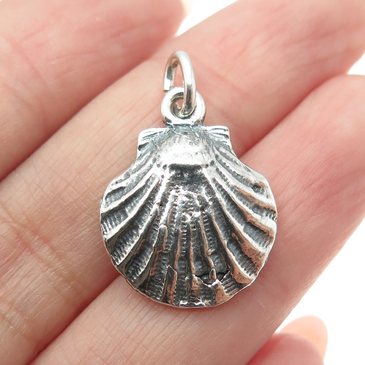 925 Sterling Silver Vintage Seashell Oxidized Charm Pendant