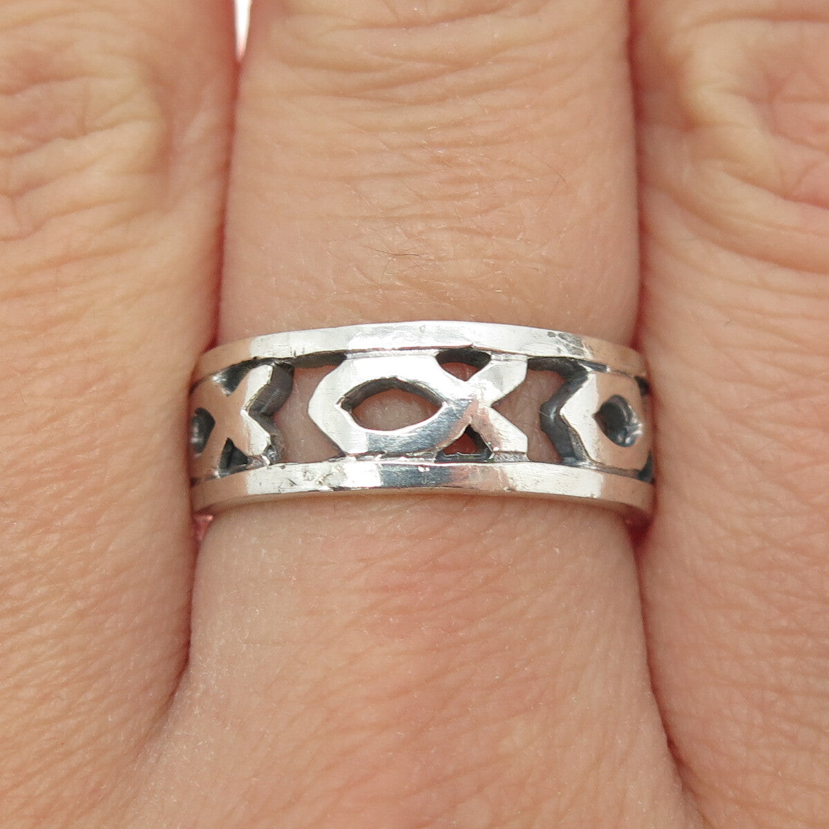 925 Sterling Silver Vintage Ichthys All Around Religious Band Ring Size 8.25