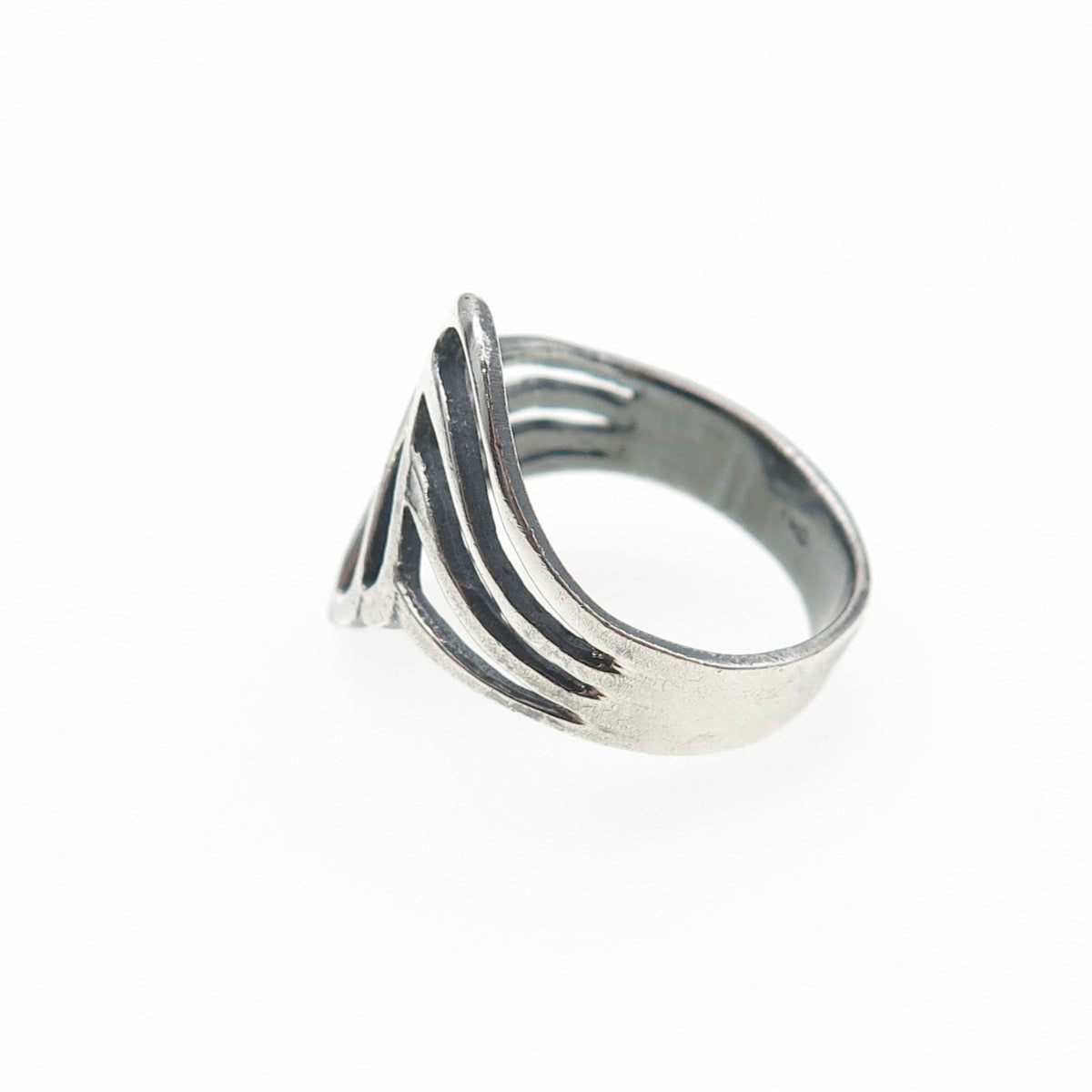 925 Sterling Silver Vintage Modernist Wavy Oxidized Ring Size 7.25