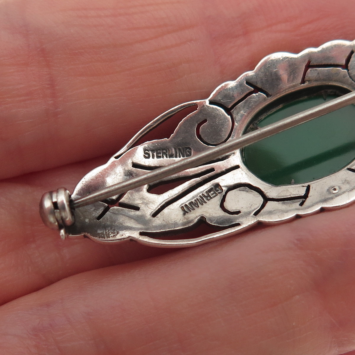 925 Sterling Silver Antique Art Deco Germany Green Onyx & Marcasite Pin Brooch