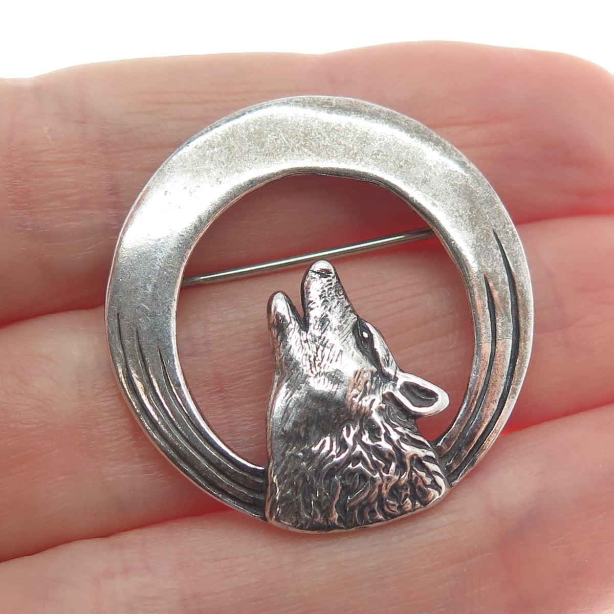 LOREN SAKEVA KUMAUNI Old Pawn Sterling Silver Vintage Howling Wolf Moon Brooch