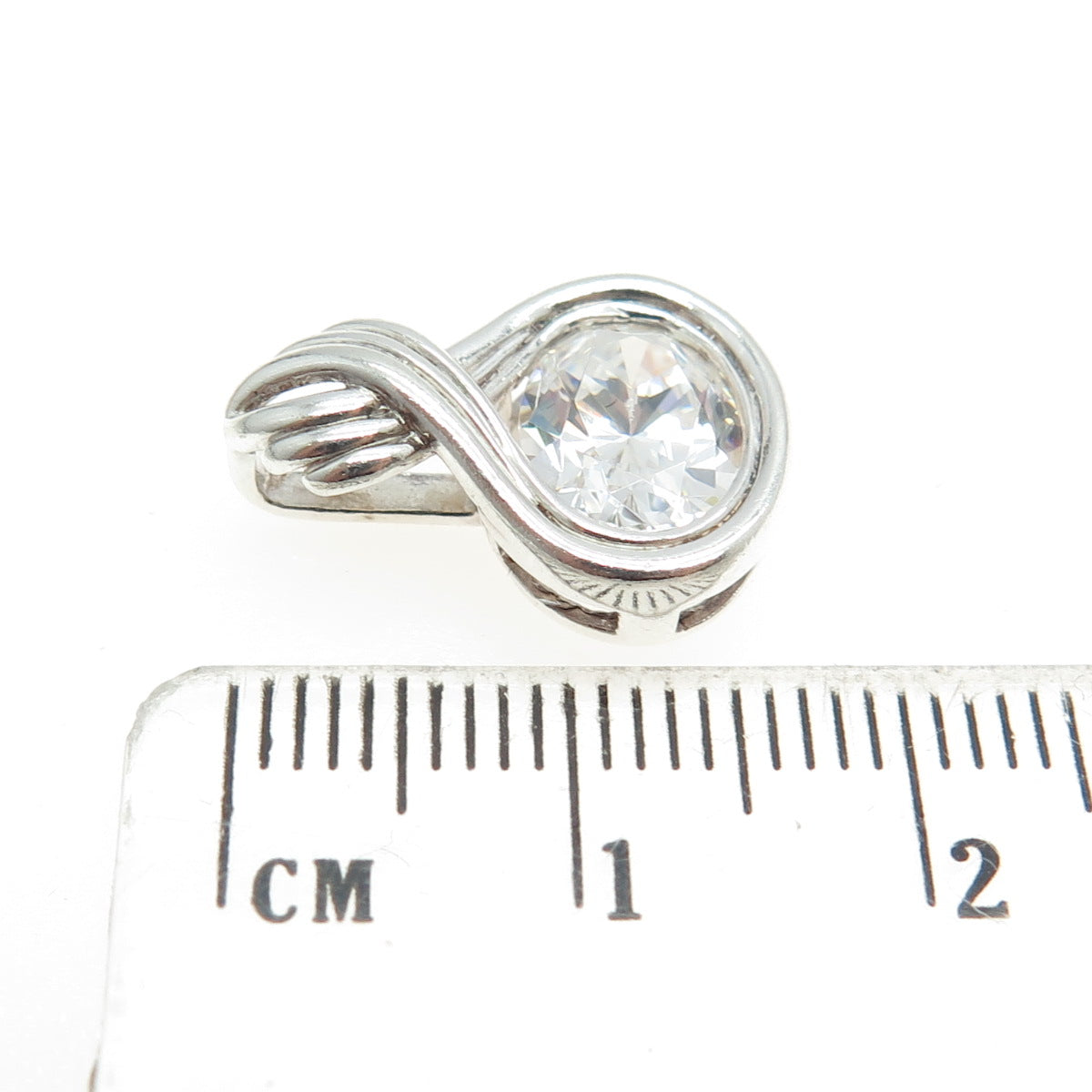 925 Sterling Silver Vintage Oval-Cut C Z Infinity Pendant