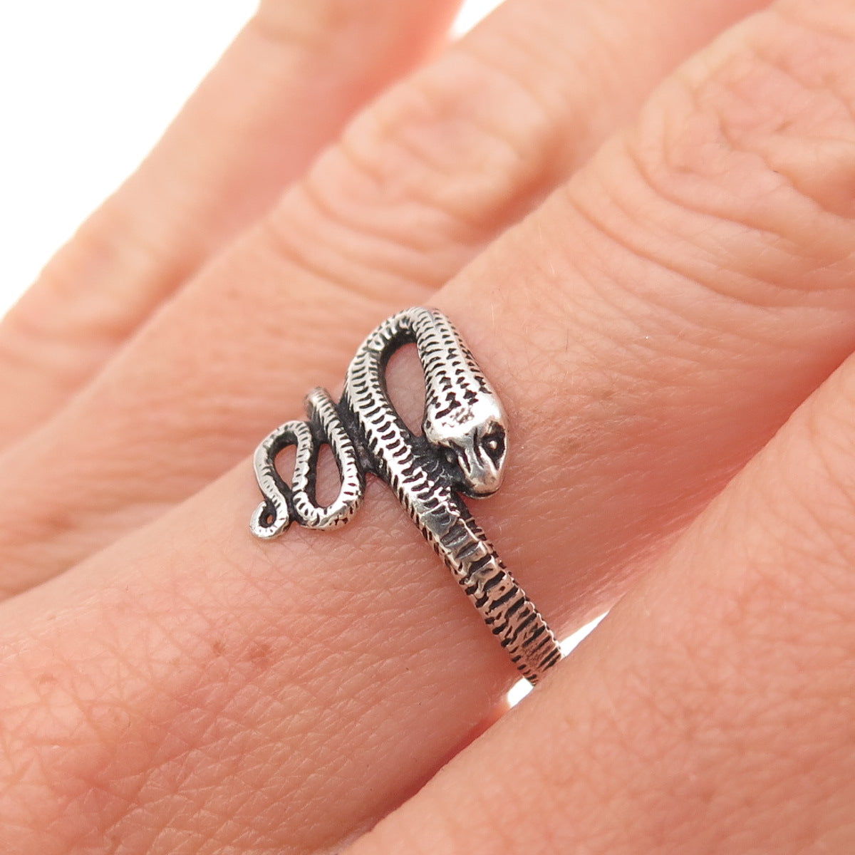 925 Sterling Silver Vintage Snake Oxidized Ring Size 6.25